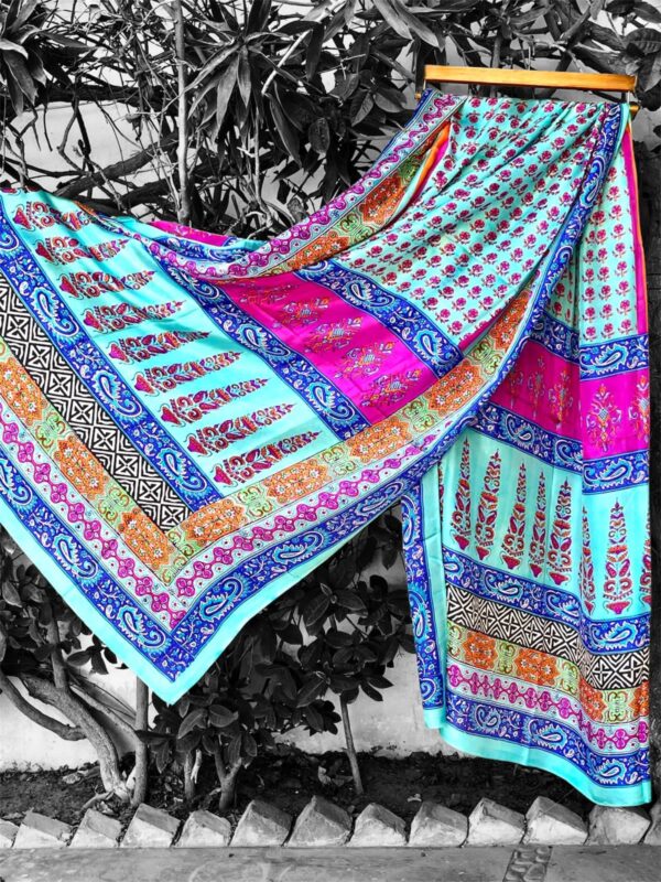 Jaw-Dropping Silk Dupattas to Turn Heads
