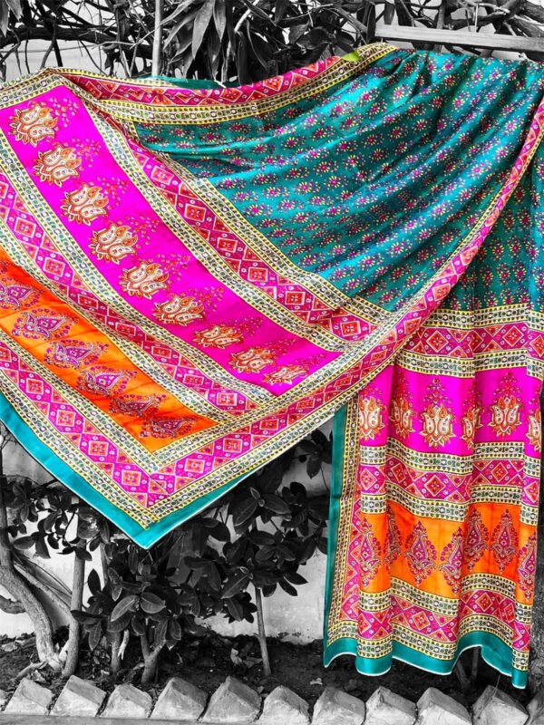 Jaw-Dropping Silk Dupattas to Turn Heads