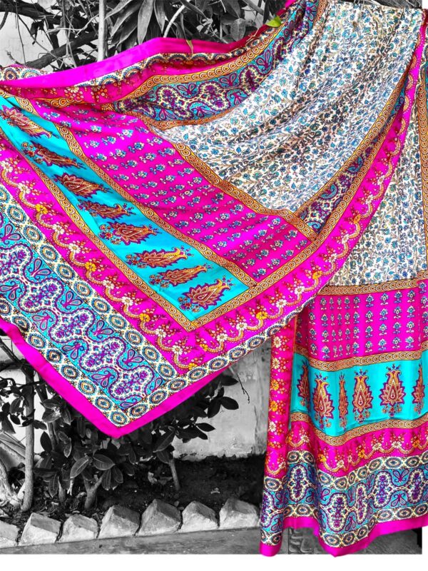 Jaw-Dropping Silk Dupattas to Turn Heads
