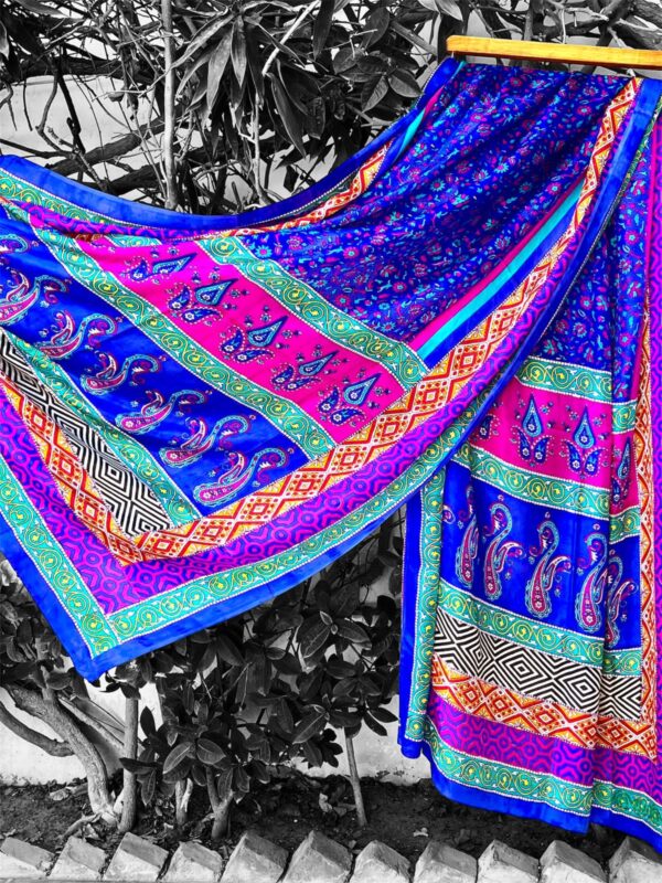 Jaw-Dropping Silk Dupattas to Turn Heads