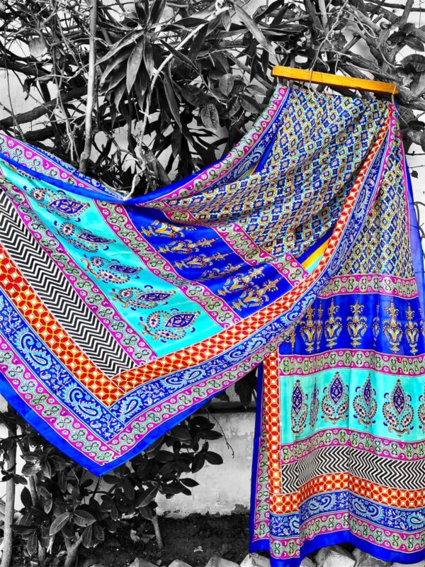 Jaw-Dropping Silk Dupattas to Turn Heads