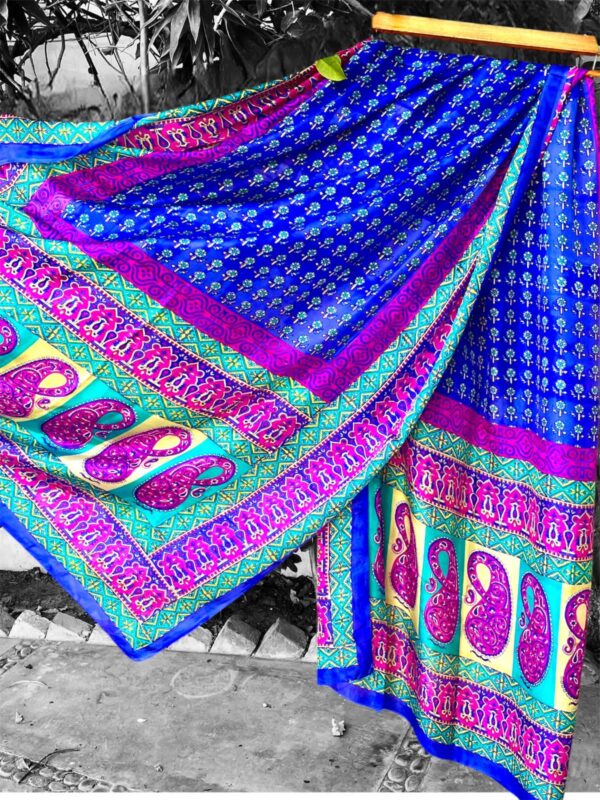 Jaw-Dropping Silk Dupattas to Turn Heads